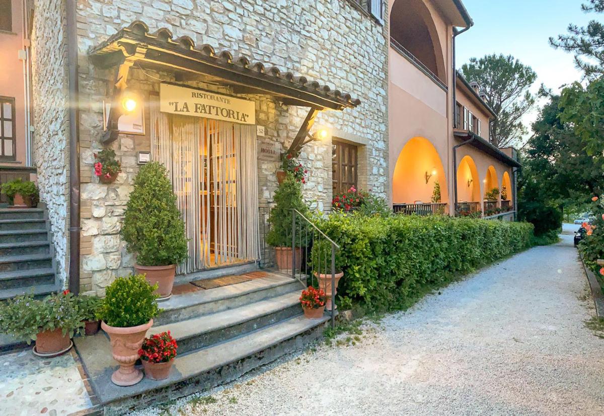 Hotel La Fattoria San Giovanni Di Baiano Exterior photo